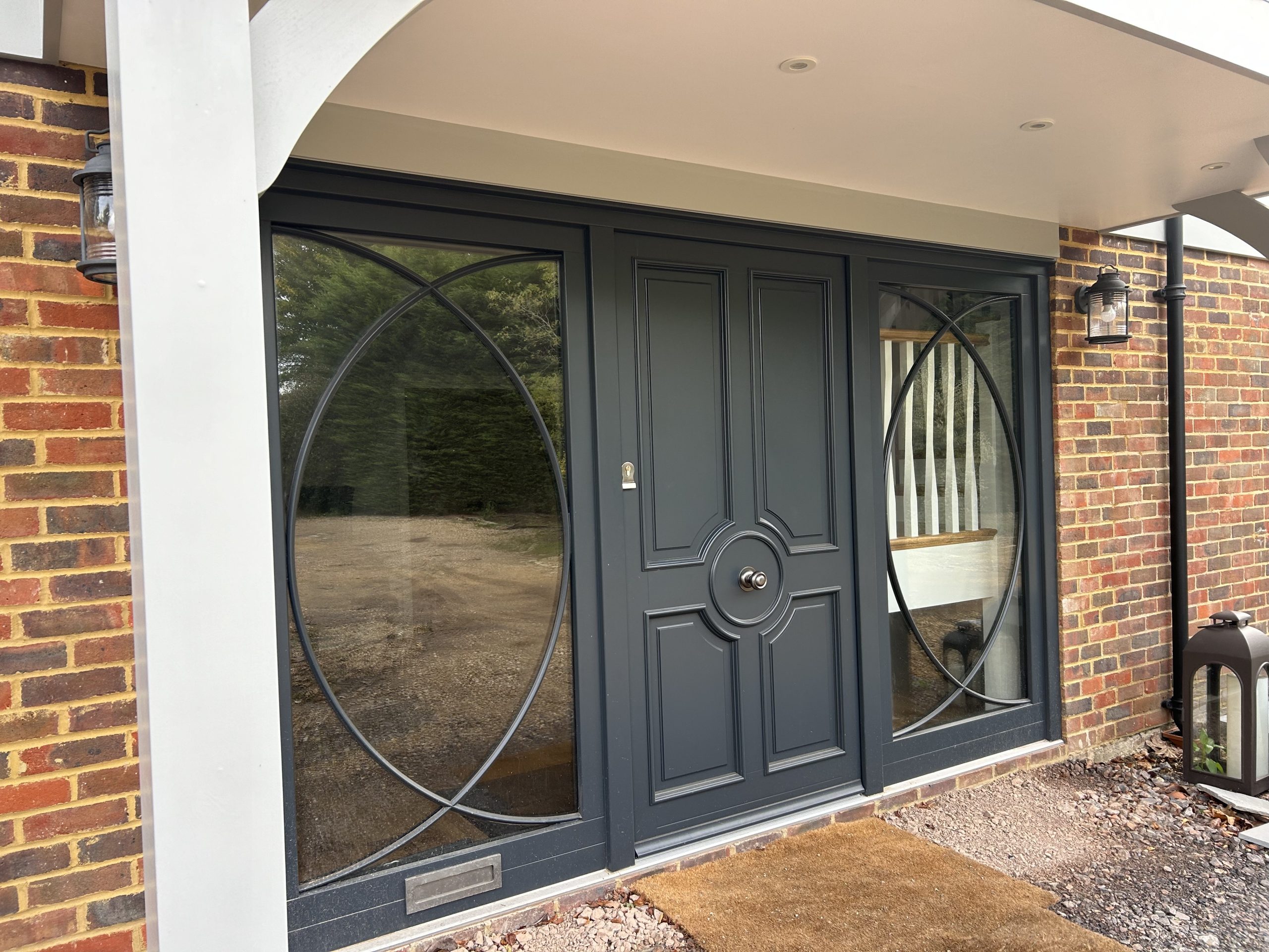 Bereco Install a Beautiful Feature Entrance Door with a Unique Sidelight Design